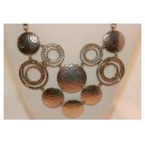NEW DIRECTIONS GOLD TONE CIRCLES NECKLACE NEW DIRECTIONS GOLD TONE CIRCLES NECKLACE