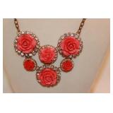 VAN HEUSEN MOLDED ROSES NECKLACE