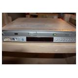 GO VIDEO DVD/VHS PLAYER GO VIDEO DVD/VHS PLAYER