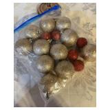 LOT OF GLITTER CHRISTMAS BALLS