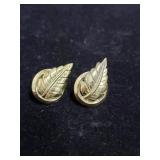 VINTAGE STERLING SCREWBACK LEAF EARRINGS