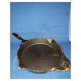 8 INCH PIONEER WOMAN CAST IRON SKILLET