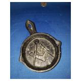 VINTAGE CAST IRON 'MASON' ASHTRAY VINTAGE CAST IRON 'MASON' ASHTRAY