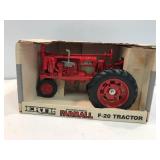 Farmall die cast tractor. 1:16 scale