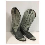 Ladies size 6 Boulet boots. Slightly used