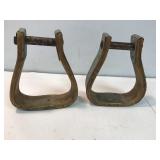 Set of wood stirrups