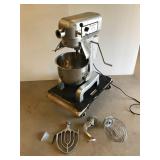 Thunderbird commercial bread dough mixer. WORKS