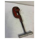 Rigid 1/8' to 2' pipe cutter.