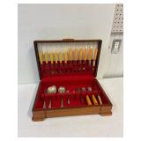 Cutlery and chest