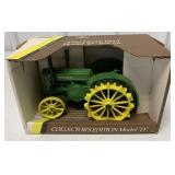 1/16 John Deere 1953 Model "D" Tractor in box