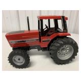 1/16 Ertl International 5288 4WD Tractor