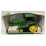 1/16 John Deere 8400T Tractor w/ box