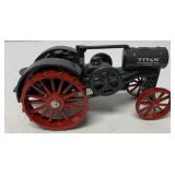 1/16 International Harvester Titan 10-20 Tractor