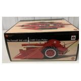 1/16 Farmall 560 with 2-MH Corn Picker in box