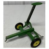 1/16 Ertl John Deere Sickle Bar Mower