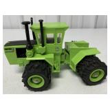 1/32 Ertl plastic Steiger Panther