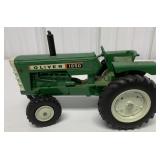 1/16 Ertl Oliver 1850 Tractor
