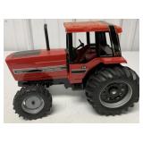 1/16 Ertl International 5488 4WD Tractor