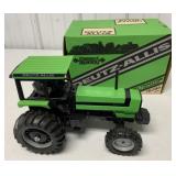 1/16 Deutz-Allis 9150 Tractor w/box