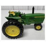 1/16 John Deere 3020 Tractor
