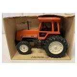 1/16 Ertl Allis-Chalmers 8010 Tractor in box