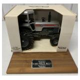 1/16 WFE 2-155 Field Boss in box w/base