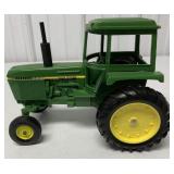 1/16 John Deere 4440 Tractor w/Cab