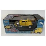 Ertl '32 Ford Deuce Coupe signed Paul LeMat