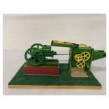 1/6 Ertl John Deere Corn Sheller/Gas Engine