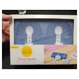 Seashell Treat Molds