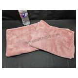 2 Pillow Cases 20x24