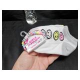 6 PK Girls Socks SZ 3 to 8.5
