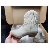 Boots SZ 8.5