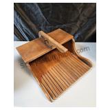Wood Berry Picker