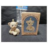 Precious Moments Figurine Bear / Bee
