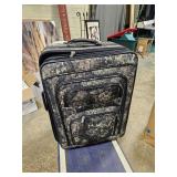 Large Suitcase Decent