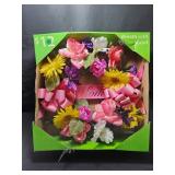 MOM Wreath With Stand