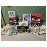 Christmas Village Pieces & Tote Grn