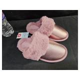 Kids Slippers Pink SZ 2/3