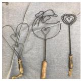 3 short handled rug beaters