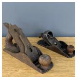 2 antique wood planes