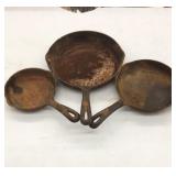 3 Wagner cast iron skillets