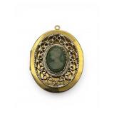 Jade cameo pendant photo box