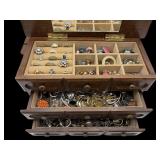 Grandmas jewelry box Full of jewlery