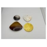 4 MC Shell pendants