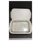 Pyrex Casserole Dish in Aladdin Carrier 13 x 9