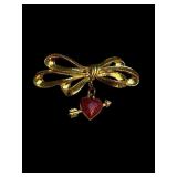 1996 vintage Phister Ent. gold-tone brooch