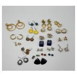 Vintage lot of earrings