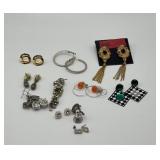 Vintage earrings lot