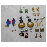 Lot of vintage earrings